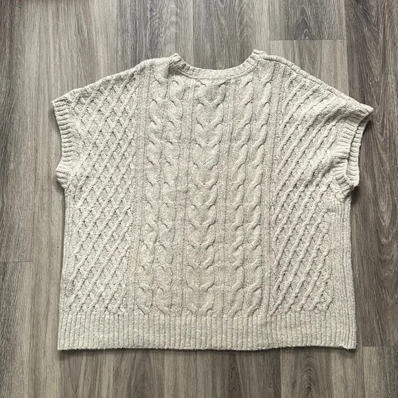 J. Jill Cotton Blend Cable Knit Sweater Vest Oatmeal Large - Picture 3 of 8